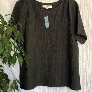 LOFT size LP olive green puckered short sleeve top blouse w/crew neck tunic NWT